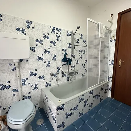 Benjamin Huose Apartment